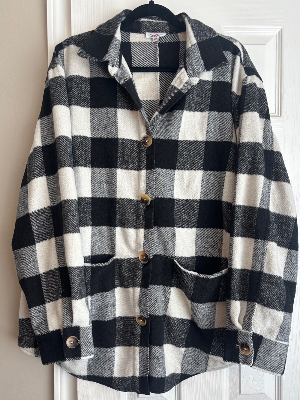Black & White Buffalo Plaid Button-Front Jacket